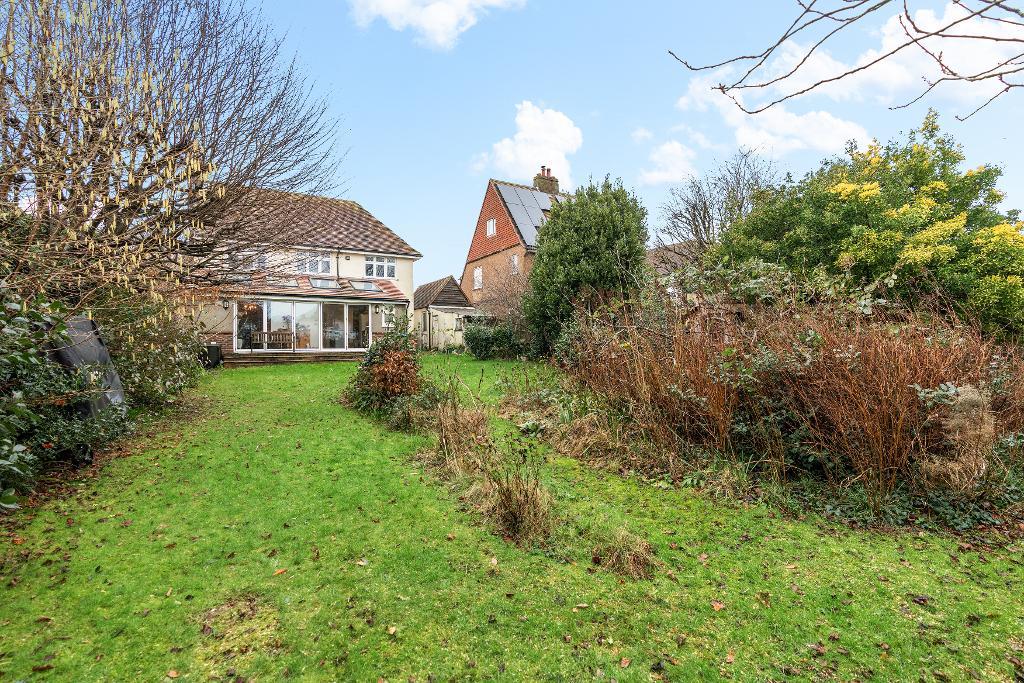 4 Bedroom House for Sale in Seaford, BN25 4PW