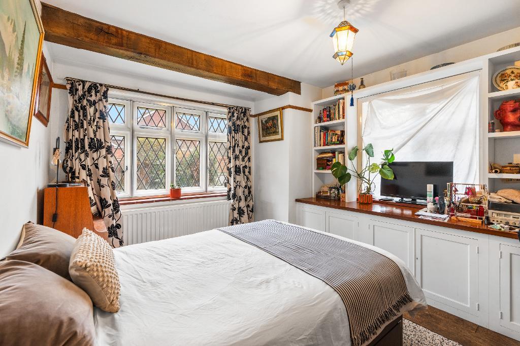 4 Bedroom House for Sale in Seaford, BN25 4PW