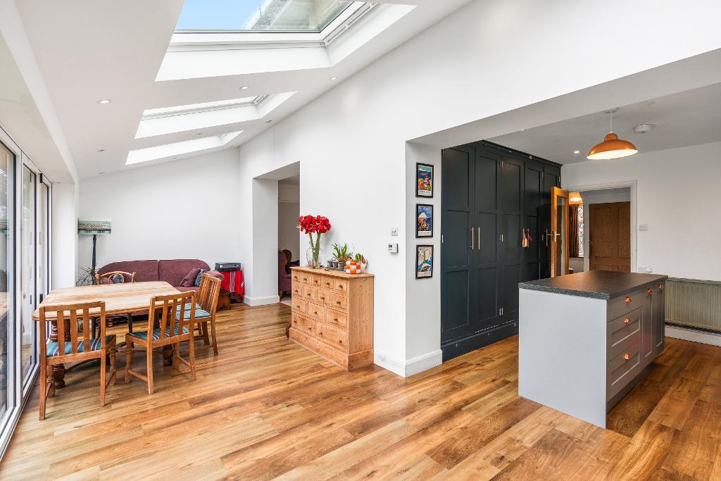 4 Bedroom House for Sale in Seaford, BN25 4PW