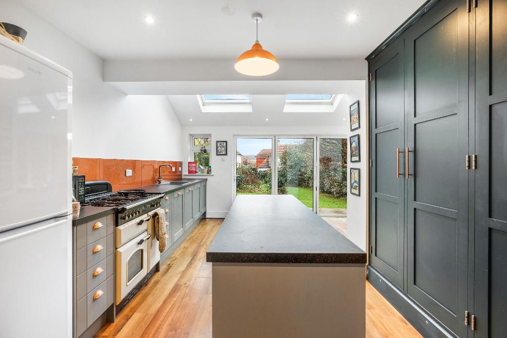 4 Bedroom House for Sale in Seaford, BN25 4PW