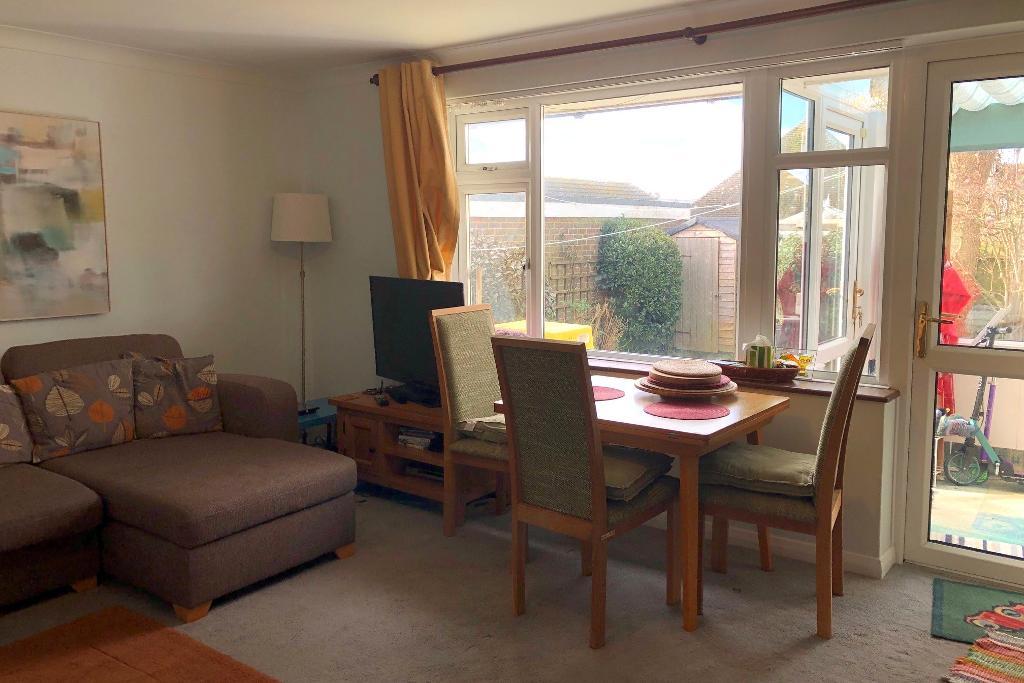 2 Bedroom House for Sale in Seaford, BN25 1SQ