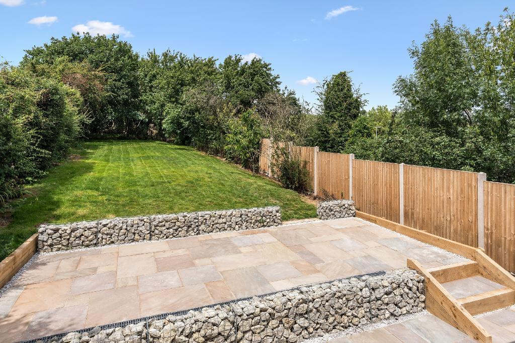 2 Bedroom House to Rent in Berwick, BN26 6SZ