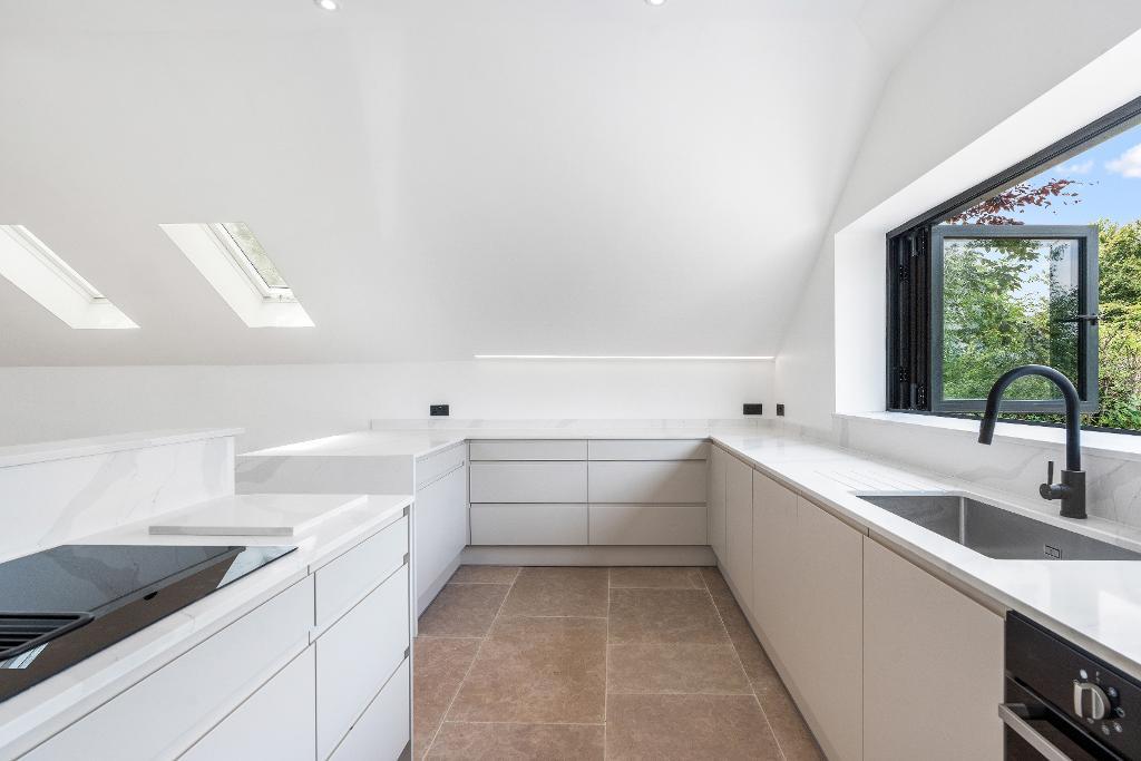 2 Bedroom House to Rent in Berwick, BN26 6SZ