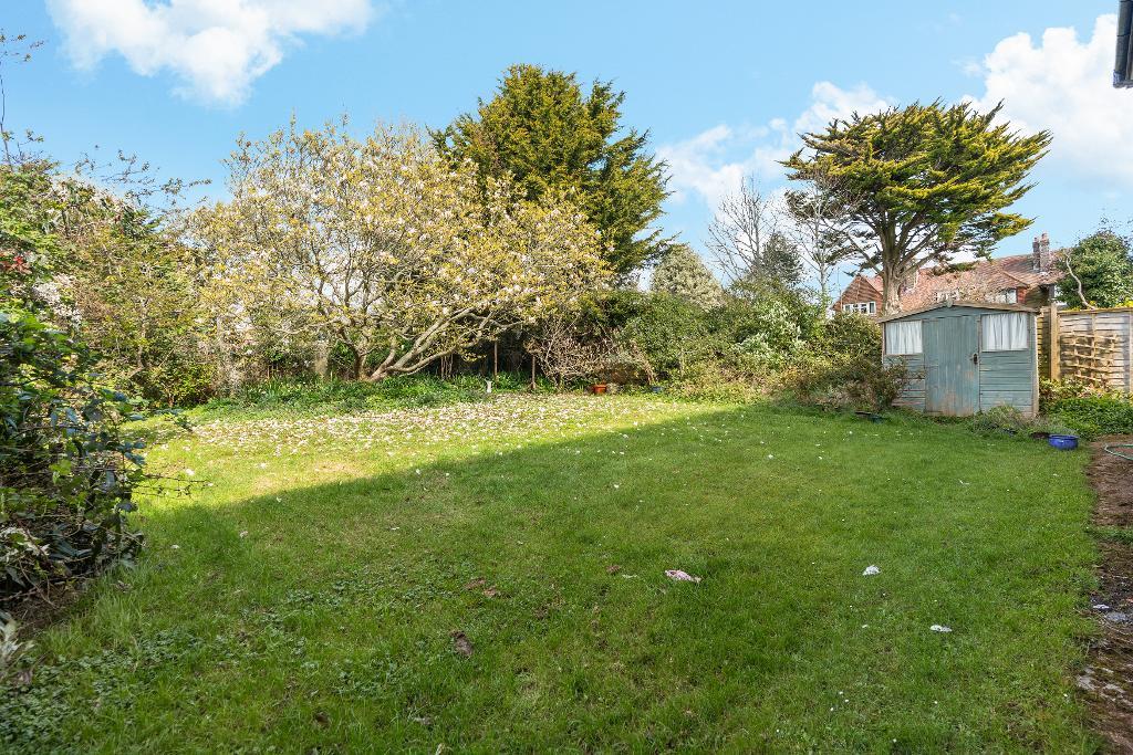 4 Bedroom House for Sale in Seaford, BN25 2HP