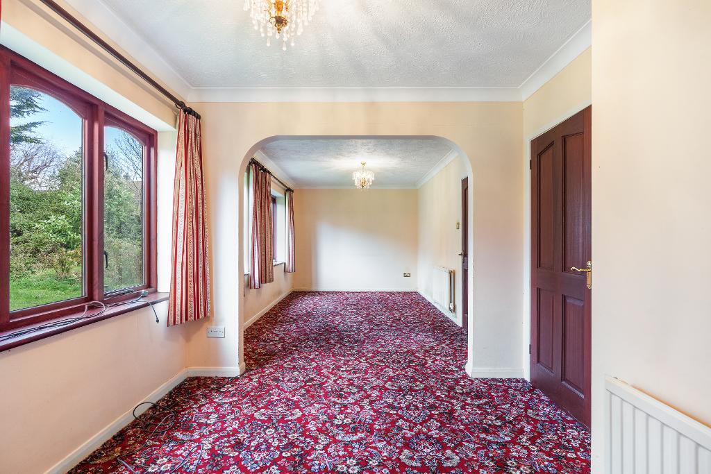 4 Bedroom House for Sale in Seaford, BN25 2HP