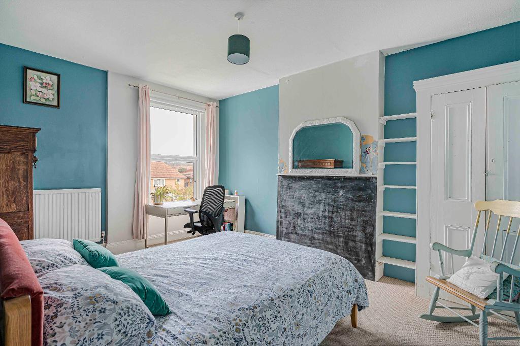 5 Bedroom House for Sale in Seaford, BN25 1RH