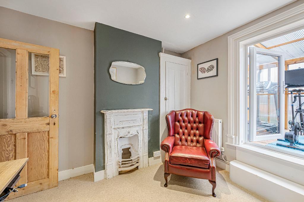 5 Bedroom House for Sale in Seaford, BN25 1RH