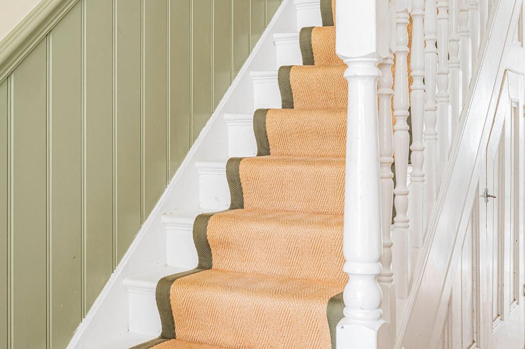 5 Bedroom House for Sale in Seaford, BN25 1RH