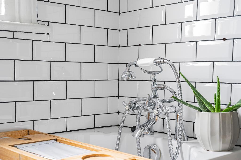 5 Bedroom House for Sale in Seaford, BN25 1RH