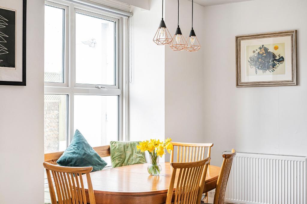 5 Bedroom House for Sale in Seaford, BN25 1RH