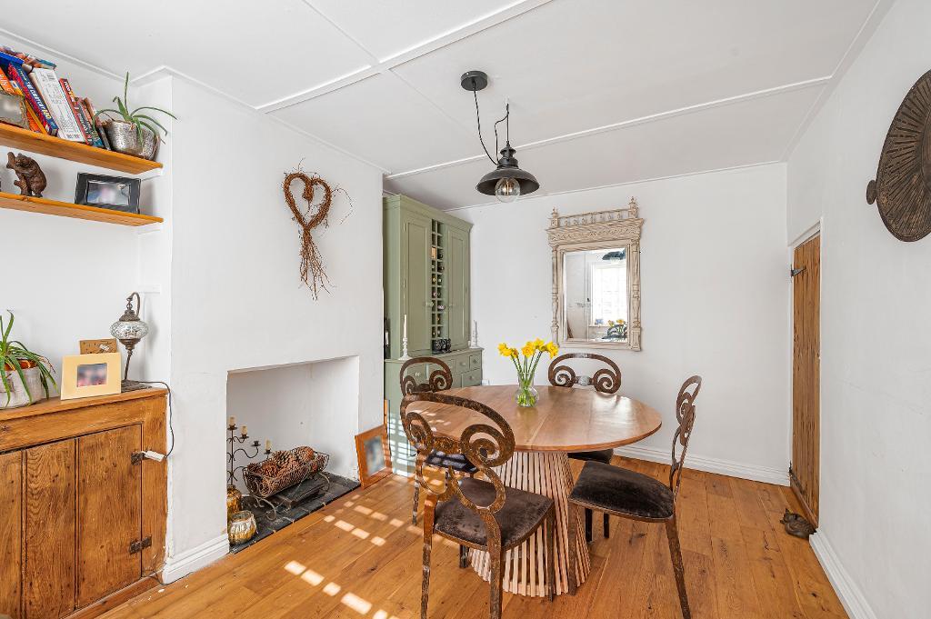 3 Bedroom House for Sale in Seaford, BN25 2AB