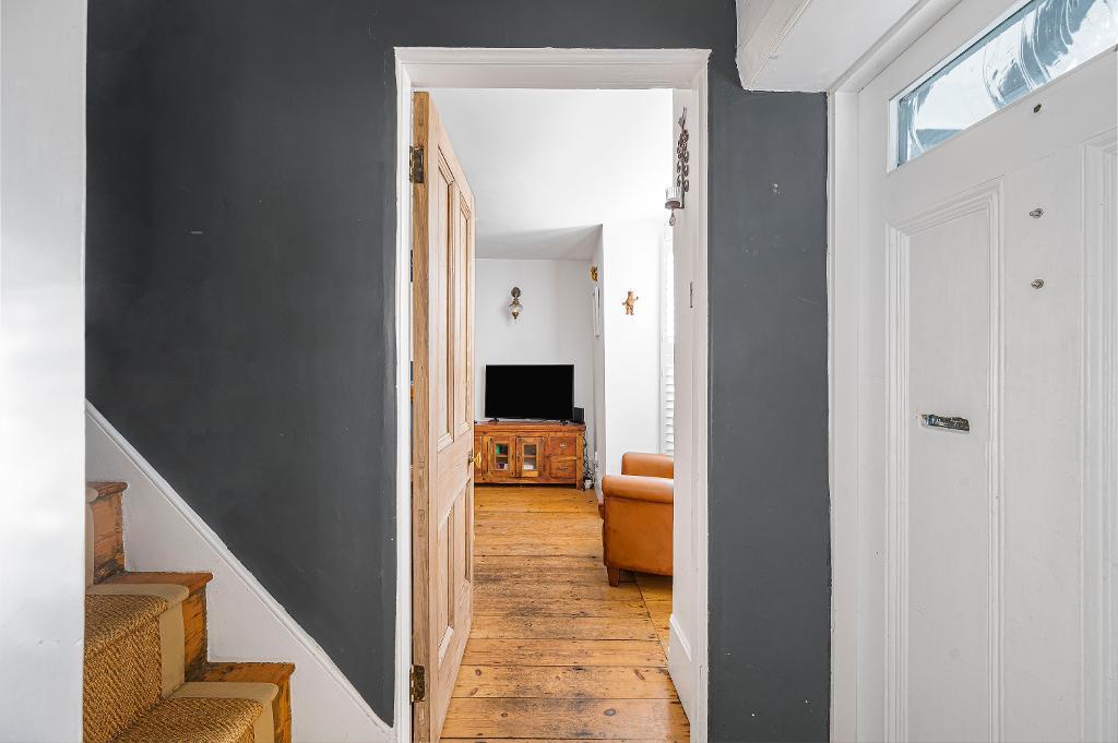 3 Bedroom House for Sale in Seaford, BN25 2AB