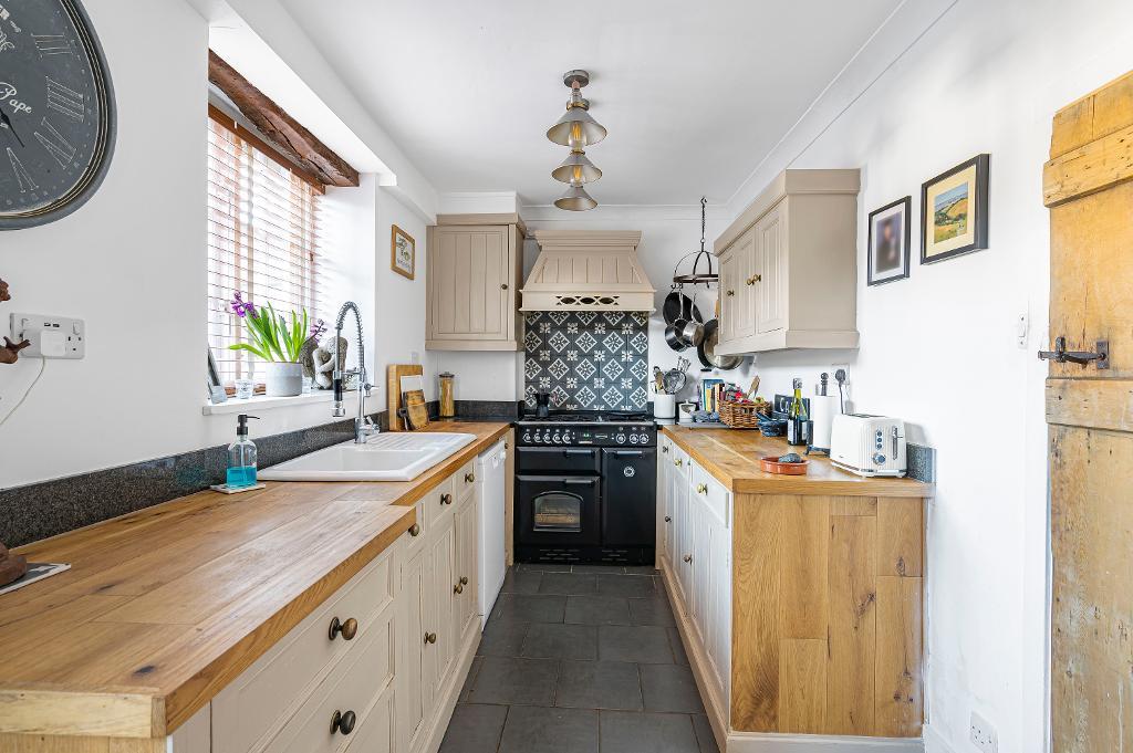 3 Bedroom House for Sale in Seaford, BN25 2AB