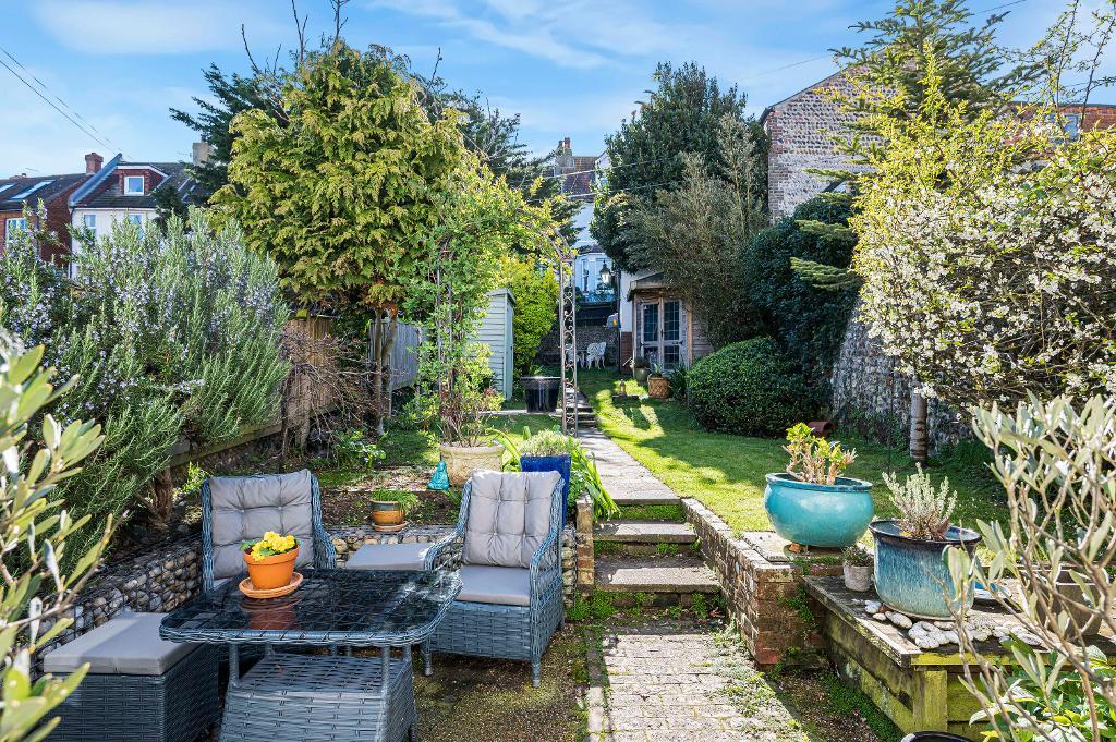 3 Bedroom House for Sale in Seaford, BN25 2AB