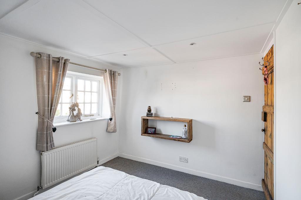 3 Bedroom House for Sale in Seaford, BN25 2AB