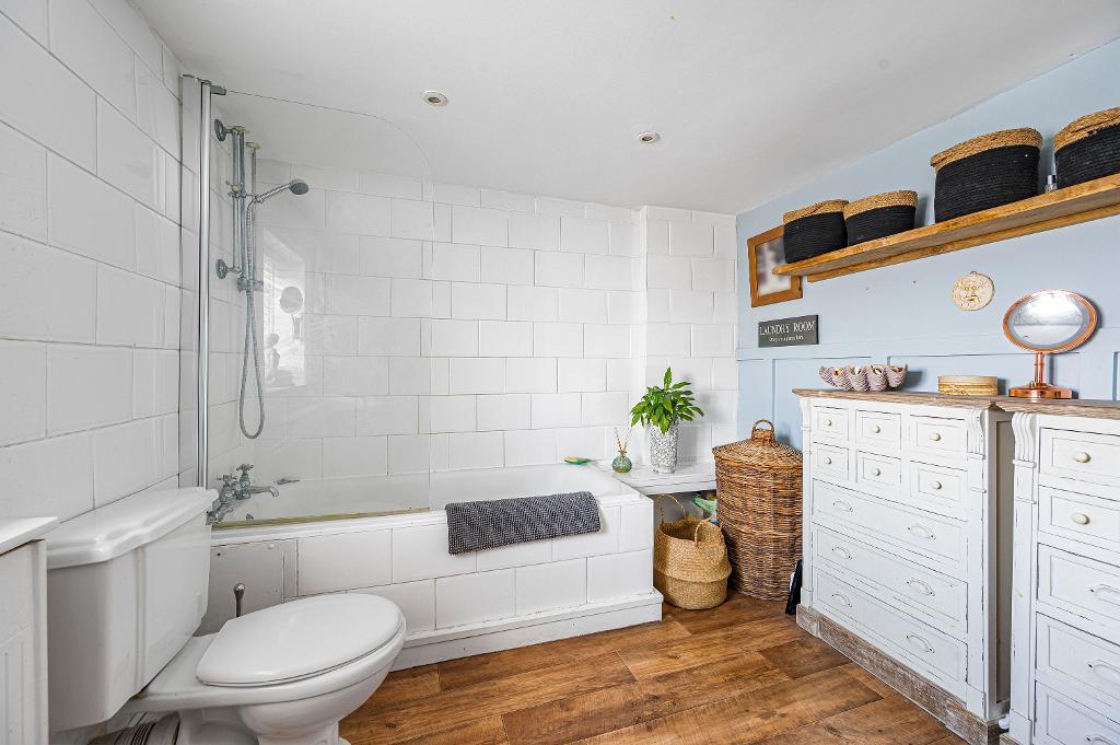 3 Bedroom House for Sale in Seaford, BN25 2AB