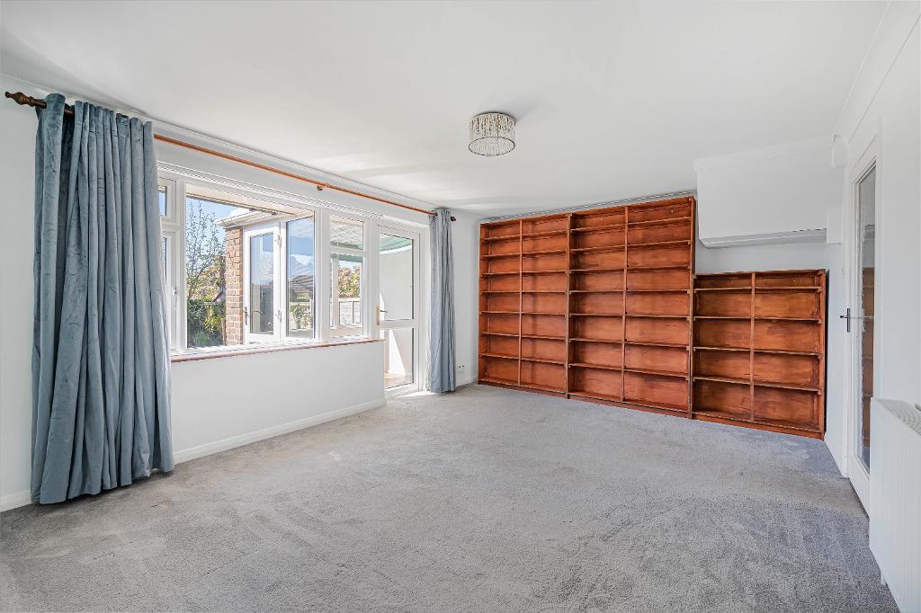 2 Bedroom House for Sale in Seaford, BN25 1SQ