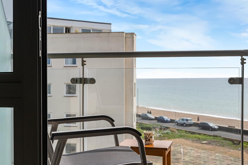 1 Bedroom Retirement flat for Sale in Seaford, BN25 1FF