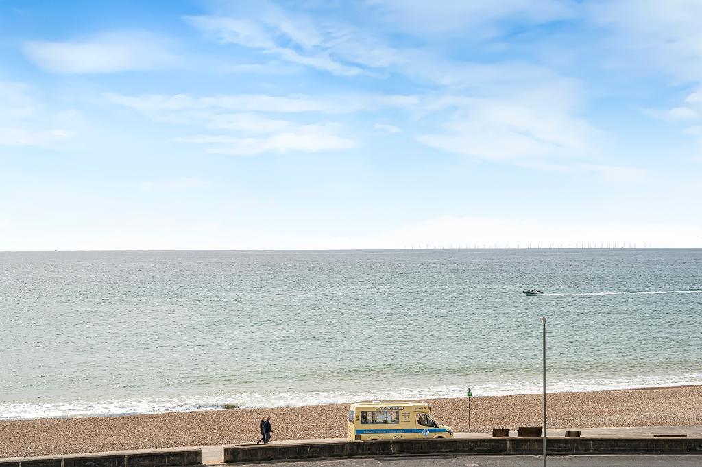 1 Bedroom Retirement flat for Sale in Seaford, BN25 1FF