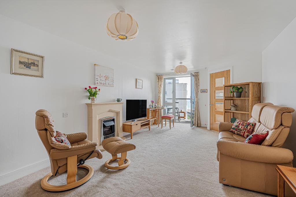 1 Bedroom Retirement flat for Sale in Seaford, BN25 1FF