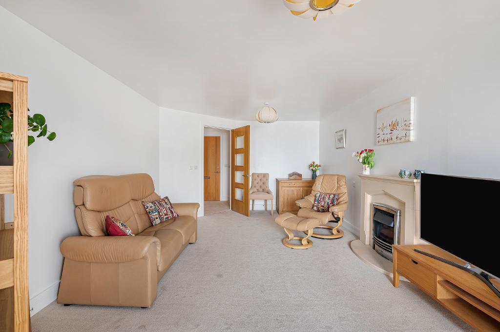 1 Bedroom Retirement flat for Sale in Seaford, BN25 1FF
