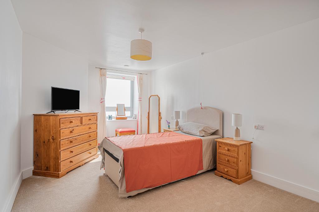 1 Bedroom Retirement flat for Sale in Seaford, BN25 1FF