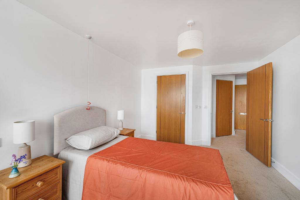 1 Bedroom Retirement flat for Sale in Seaford, BN25 1FF