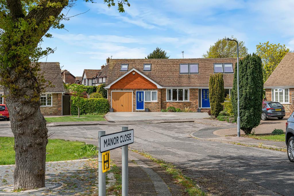 5 Bedroom House for Sale in Seaford, BN25 4NX