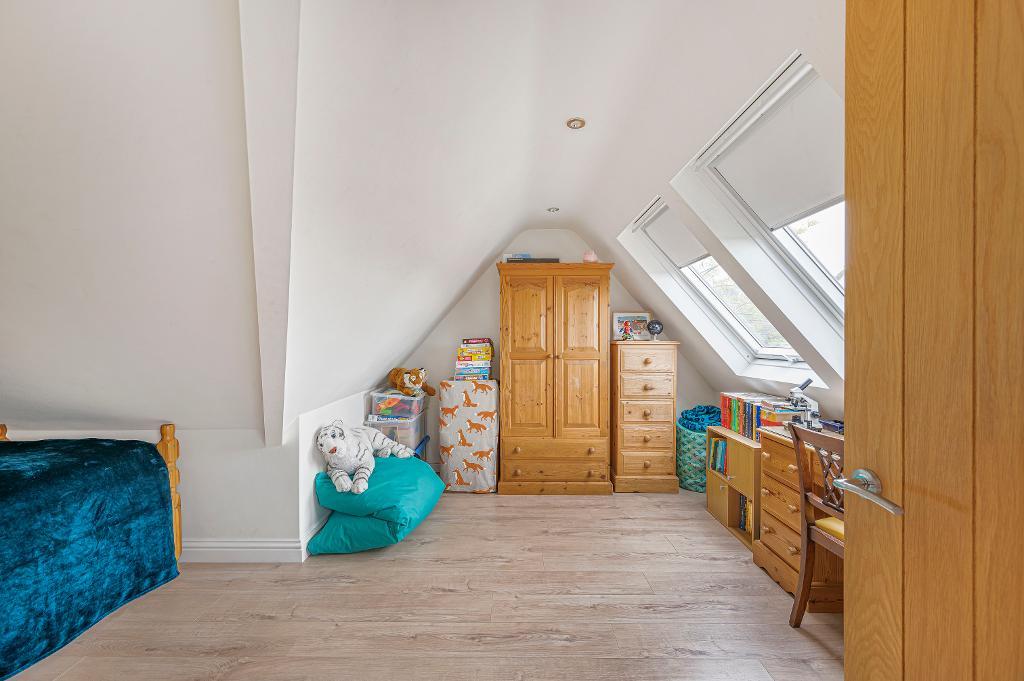 5 Bedroom House for Sale in Seaford, BN25 4NX