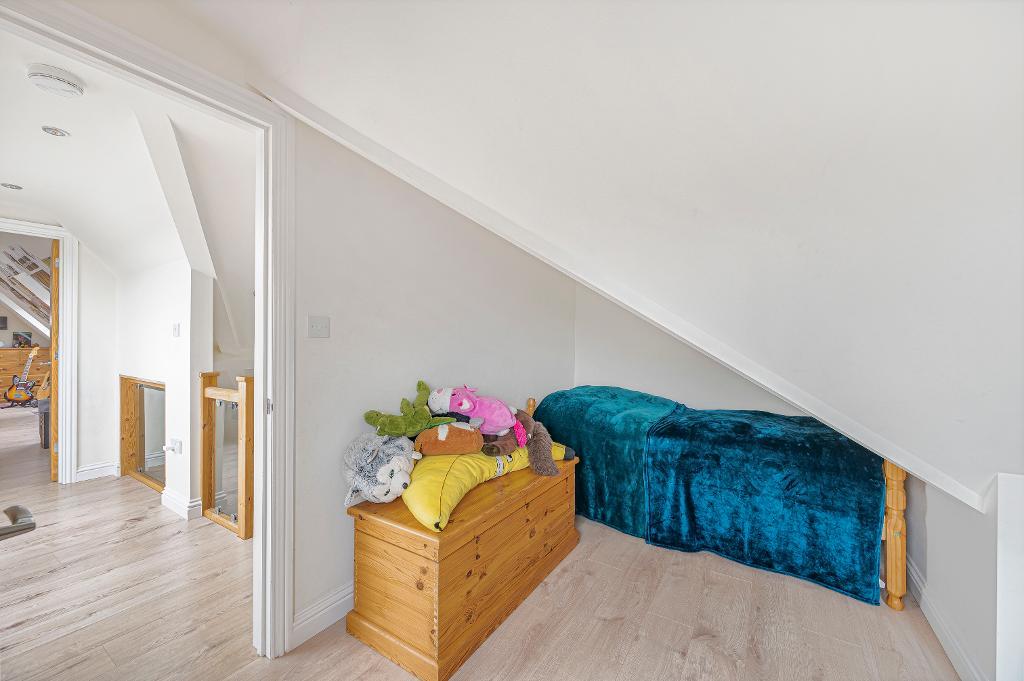 5 Bedroom House for Sale in Seaford, BN25 4NX