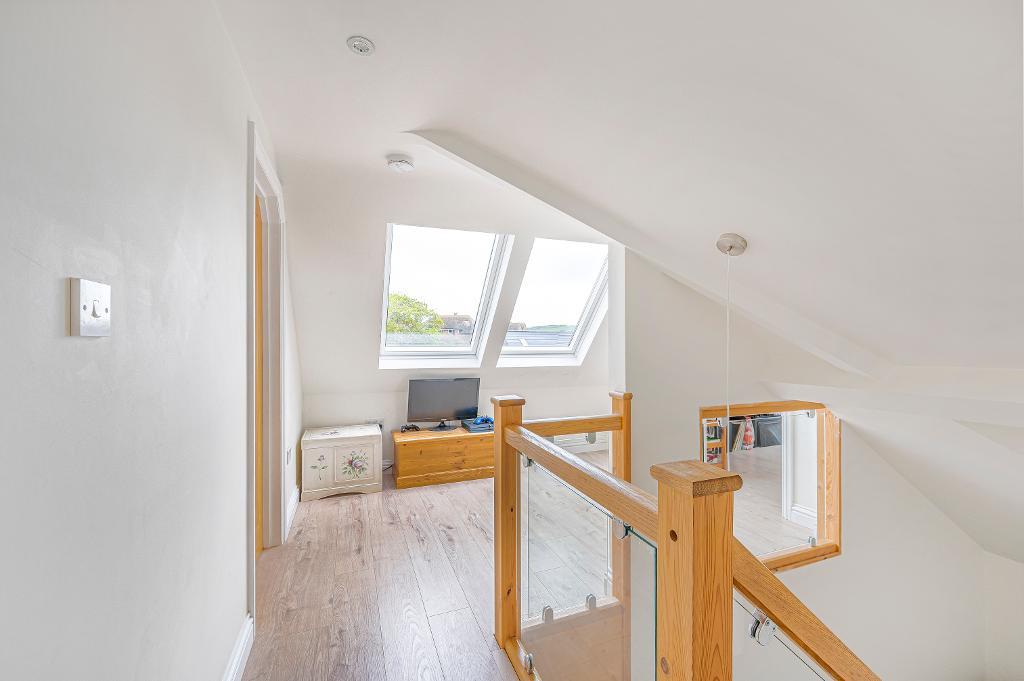 5 Bedroom House for Sale in Seaford, BN25 4NX