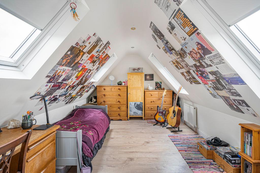 5 Bedroom House for Sale in Seaford, BN25 4NX