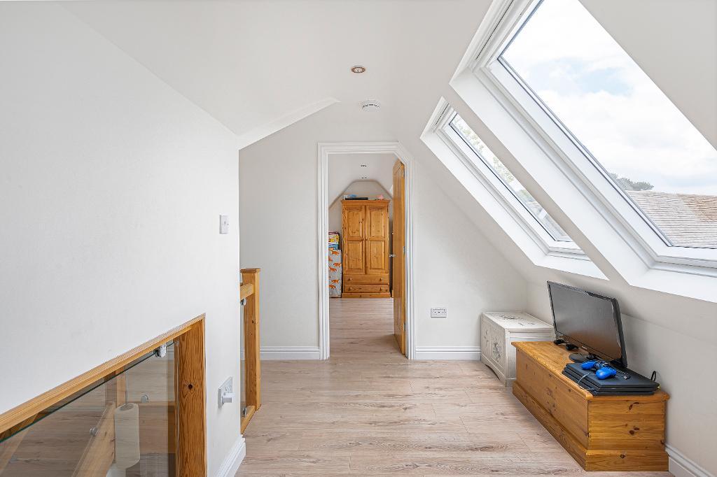 5 Bedroom House for Sale in Seaford, BN25 4NX