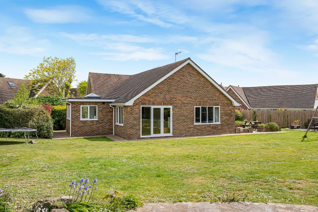 5 Bedroom House for Sale in Seaford, BN25 4NX