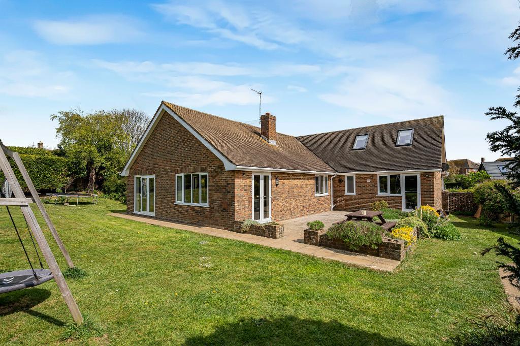 5 Bedroom House for Sale in Seaford, BN25 4NX