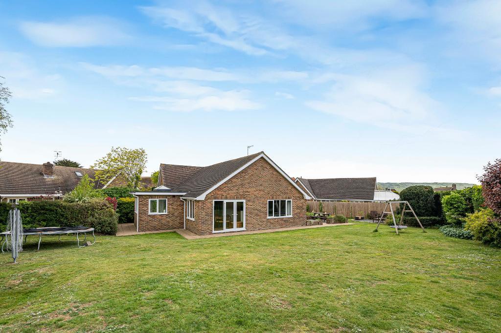 5 Bedroom House for Sale in Seaford, BN25 4NX