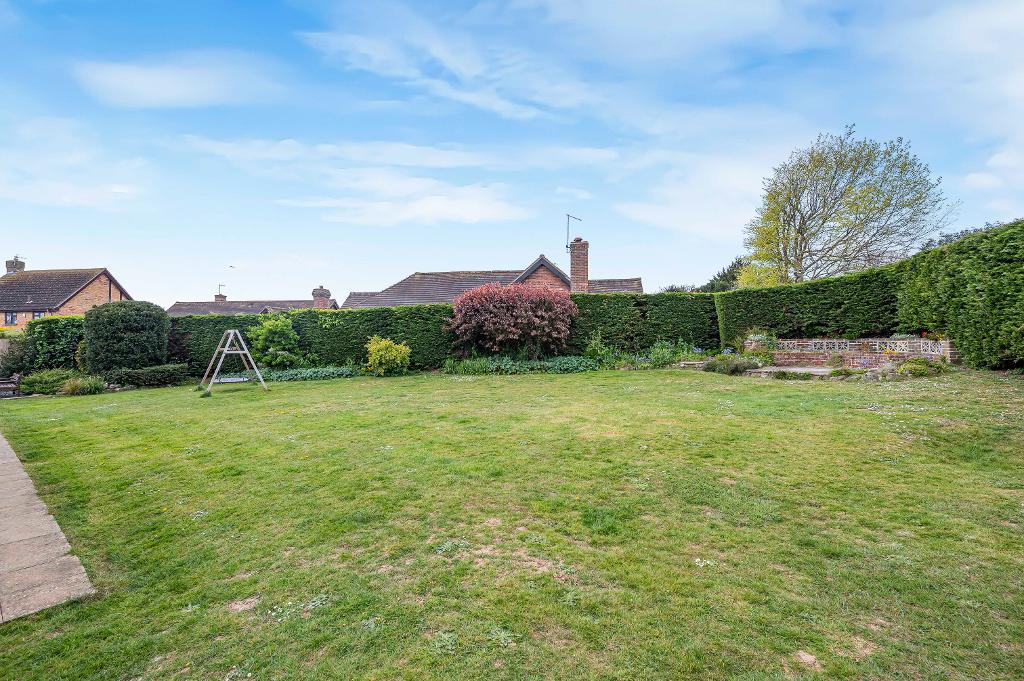 5 Bedroom House for Sale in Seaford, BN25 4NX