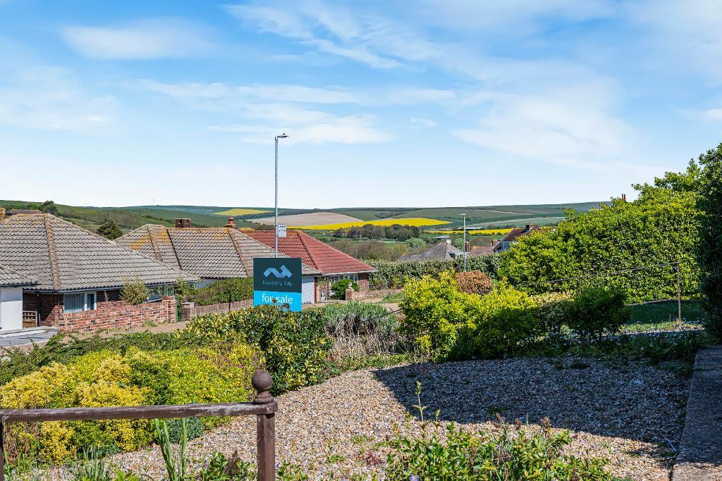 3 Bedroom Bungalow for Sale in Seaford, BN25 2RE