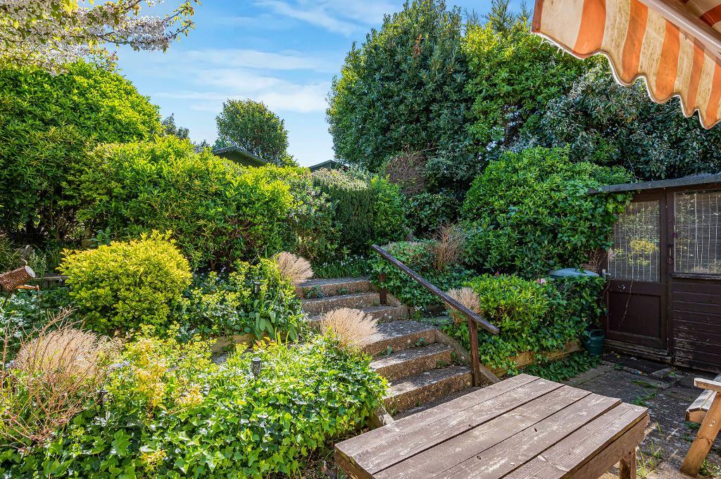 3 Bedroom Bungalow for Sale in Seaford, BN25 2RE