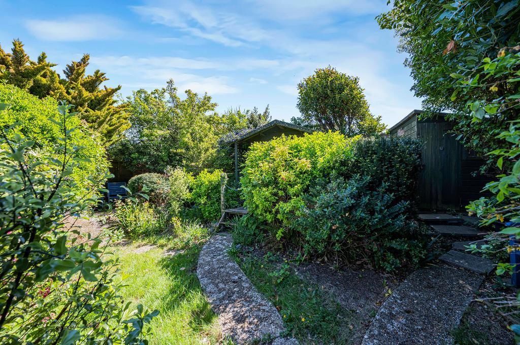 3 Bedroom Bungalow for Sale in Seaford, BN25 2RE