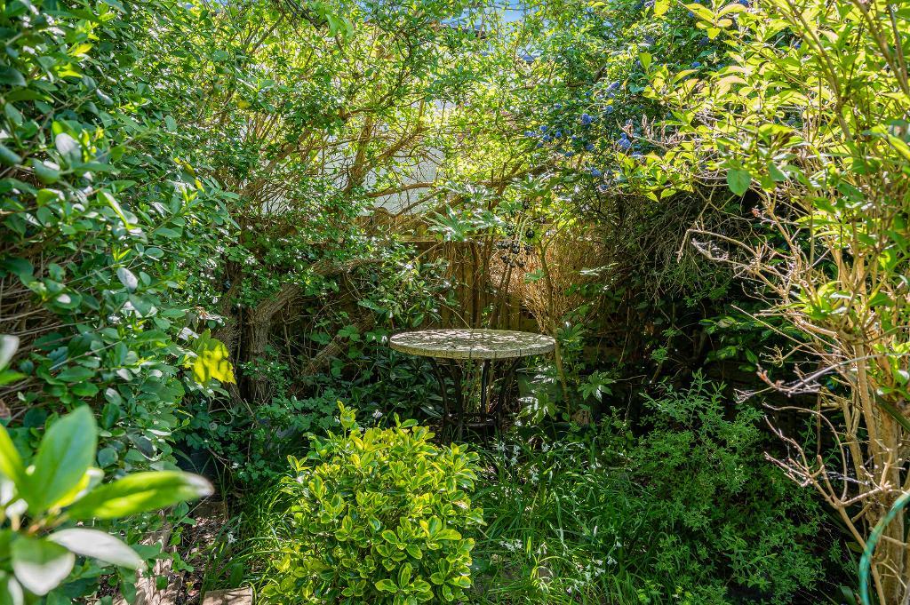 3 Bedroom Bungalow for Sale in Seaford, BN25 2RE