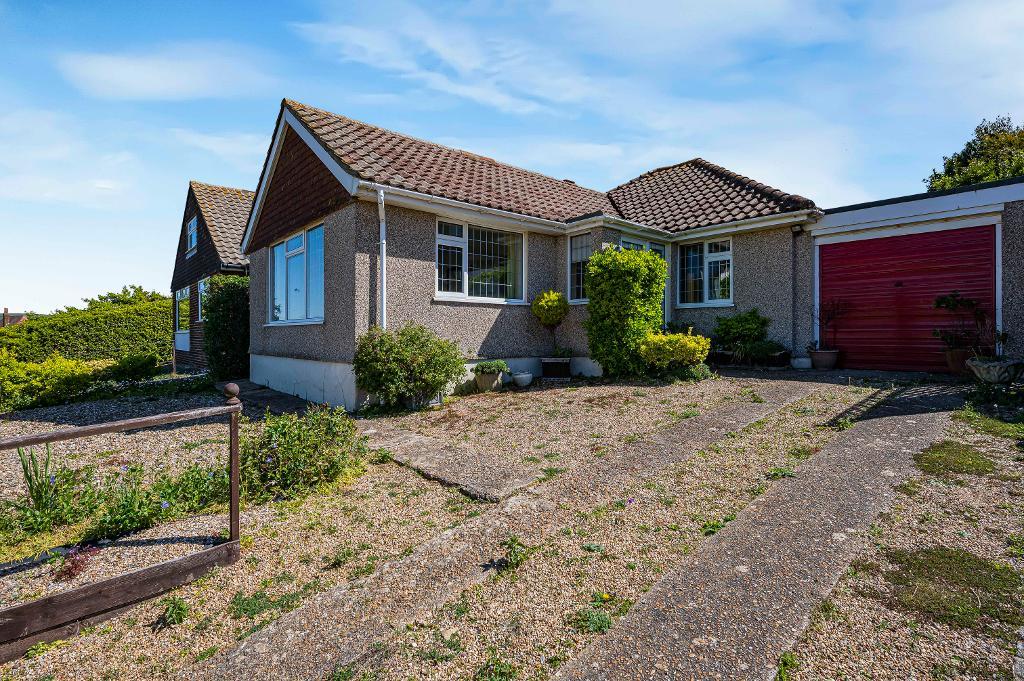 3 Bedroom Bungalow for Sale in Seaford, BN25 2RE