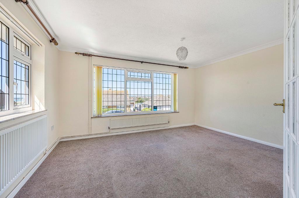 3 Bedroom Bungalow for Sale in Seaford, BN25 2RE