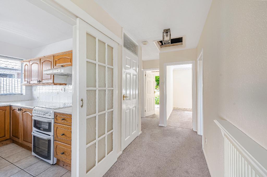 3 Bedroom Bungalow for Sale in Seaford, BN25 2RE