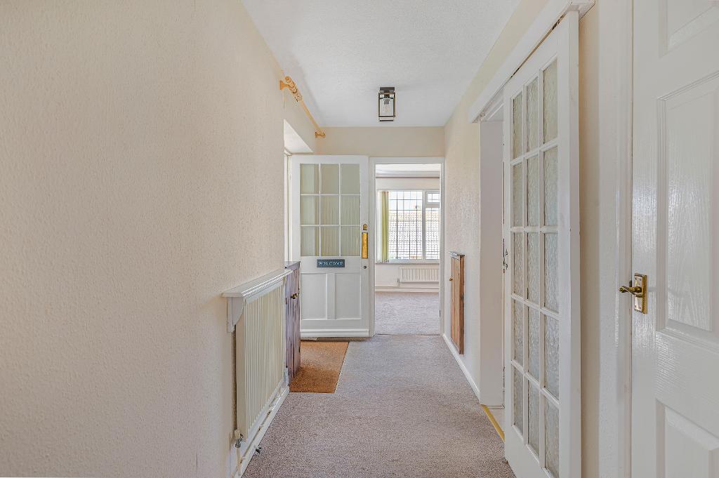 3 Bedroom Bungalow for Sale in Seaford, BN25 2RE