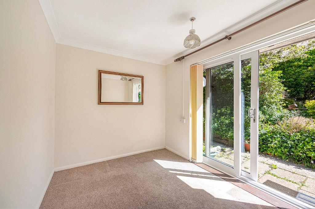 3 Bedroom Bungalow for Sale in Seaford, BN25 2RE