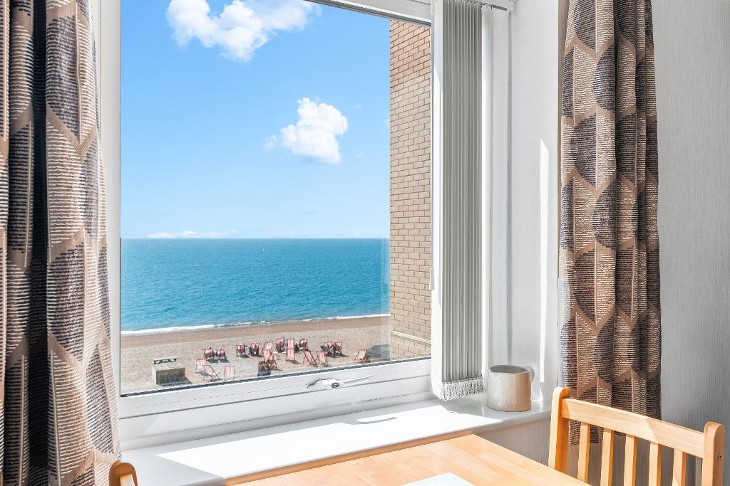 1 Bedroom Retirement flat for Sale in Seaford, BN25 1JP