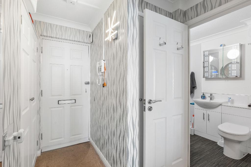 1 Bedroom Retirement flat for Sale in Seaford, BN25 1JP