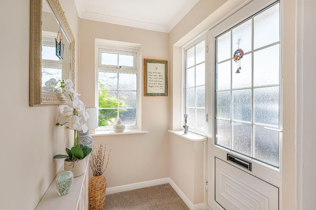 3 Bedroom Bungalow for Sale in Seaford, BN25 3RY