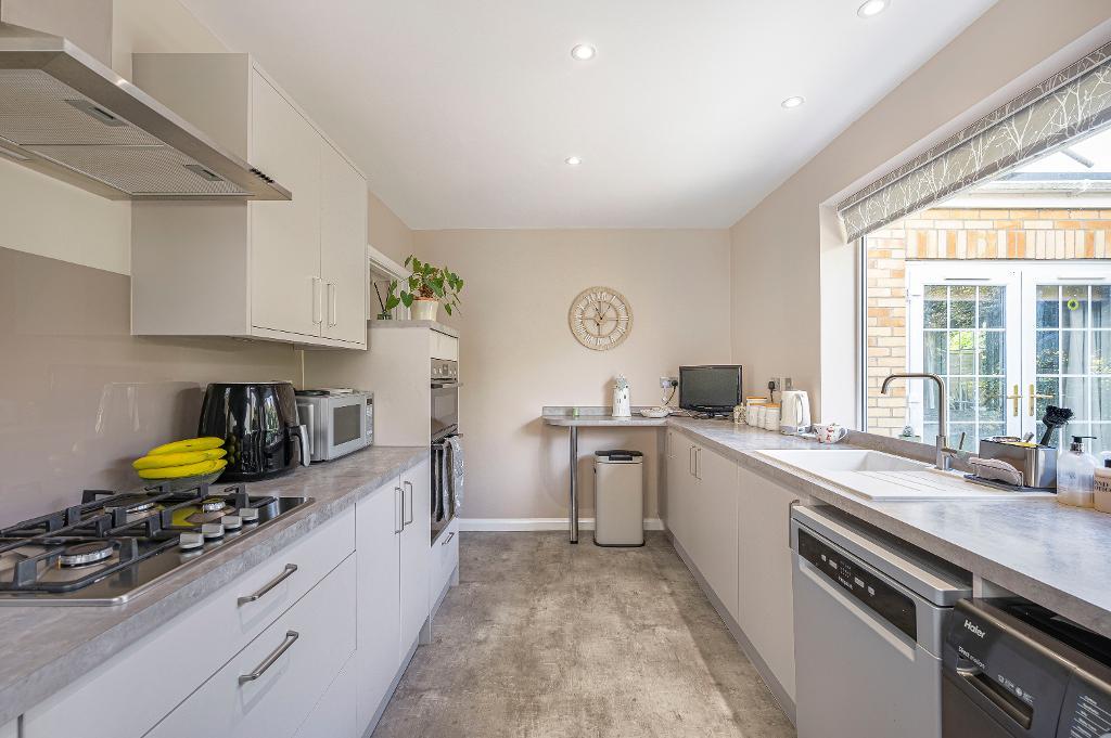 3 Bedroom Bungalow for Sale in Seaford, BN25 3RY